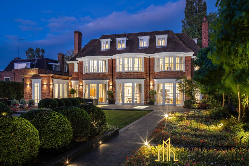 detached house of 1556 sq m for sale in london, united kingdom1